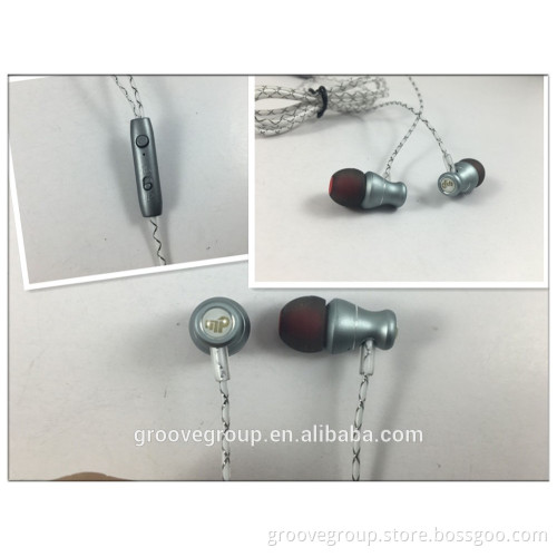 cheap metal in ear earphone with metal feeling in ear earphone cheap metal earphone